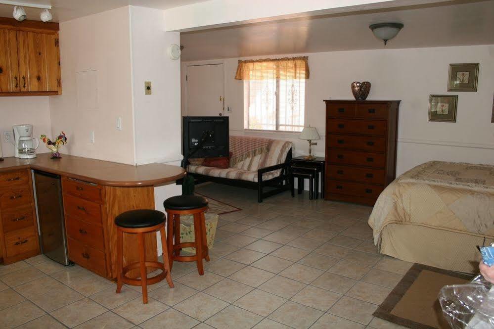 Mon Ami Bed And Breakfast Tucson Dış mekan fotoğraf